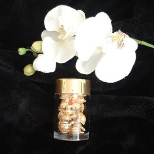 HP 🤗🤗 Elizabeth Arden Ceramide Capsules